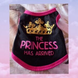 🌸3/$10-Black and Pink Dog Shirt with Gold Crown